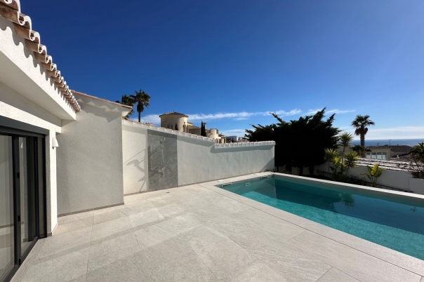 5 bed villa in Benitachell