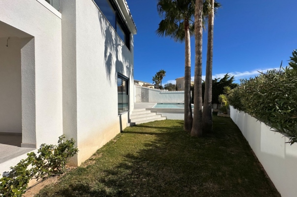 5 bed villa in Benitachell