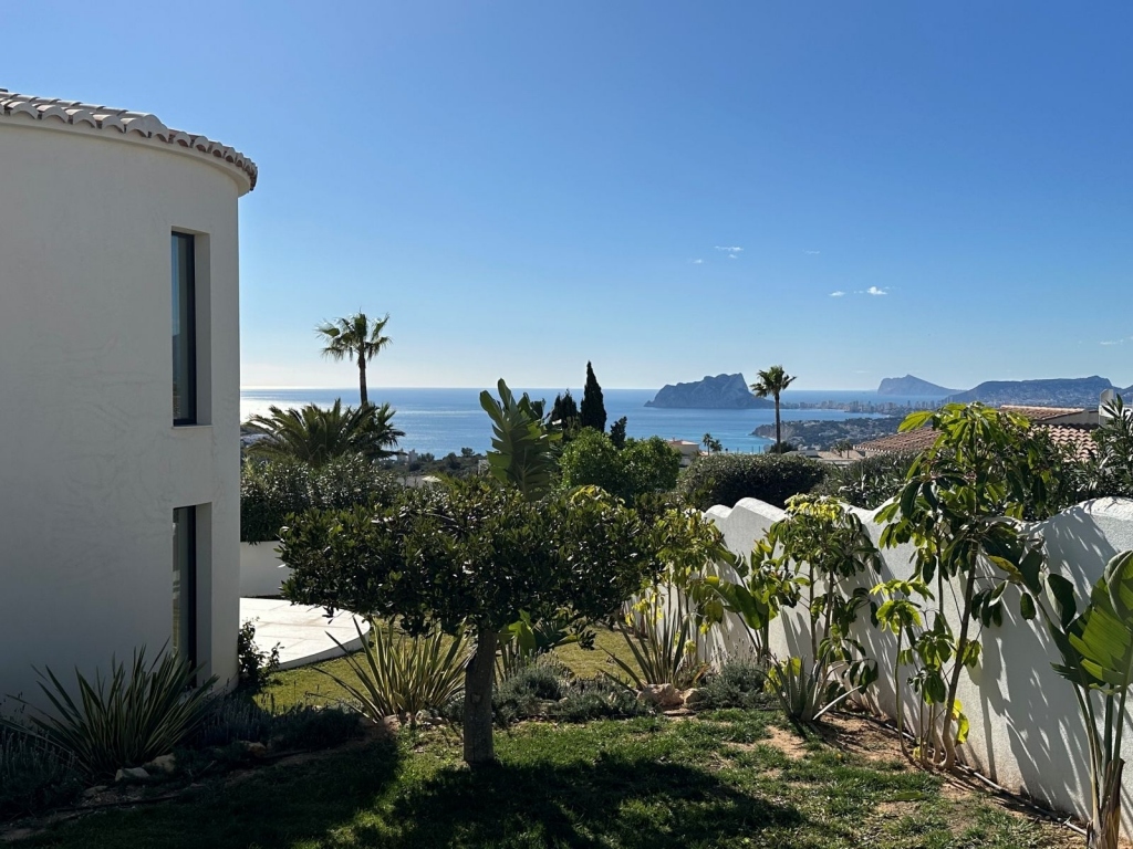 5 bed villa in Benitachell