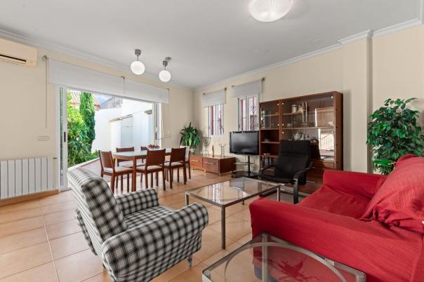 5 bed town_house in Pedreguer