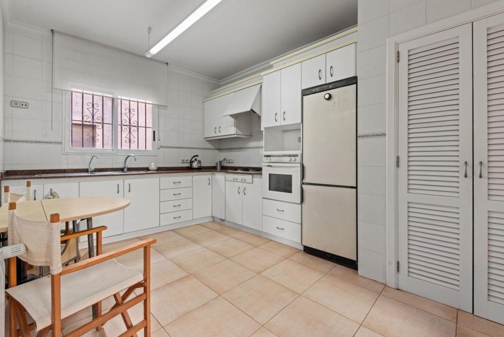 5 bed town_house in Pedreguer