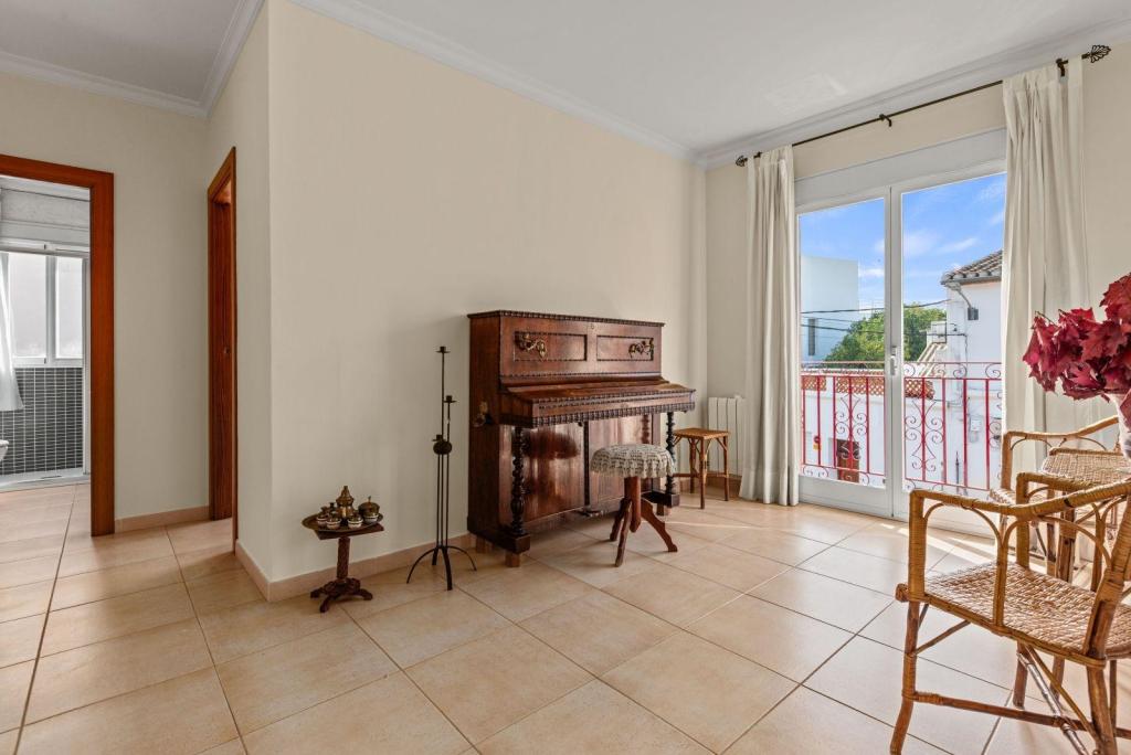 5 bed town_house in Pedreguer