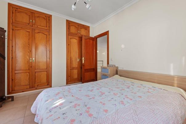 5 bed town_house in Pedreguer
