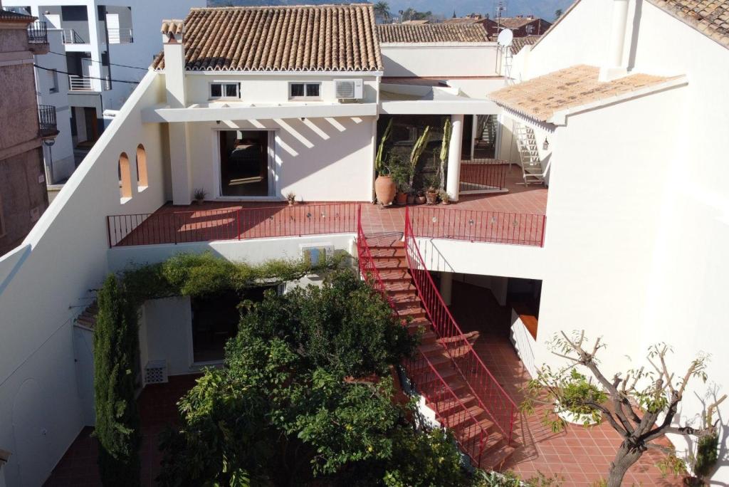 5 bed town_house in Pedreguer