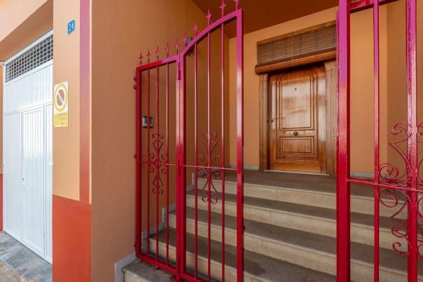 5 bed town_house in Pedreguer