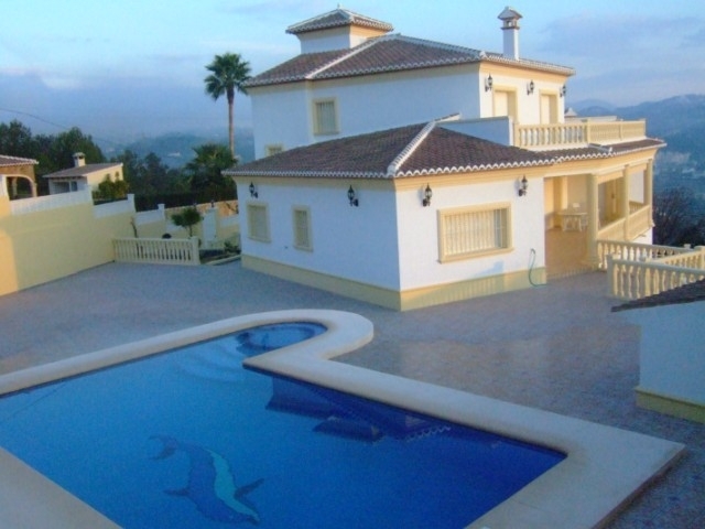 Inmobiliaria Riquelme - Properties & Construction