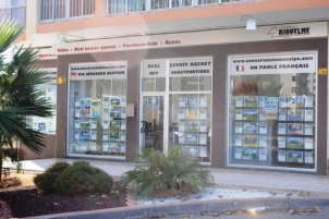 Inmobiliaria Riquelme - Properties & Construction