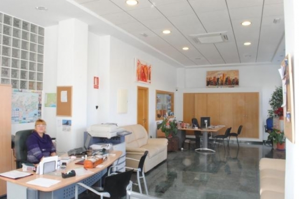 Inmobiliaria Riquelme - Properties & Construction