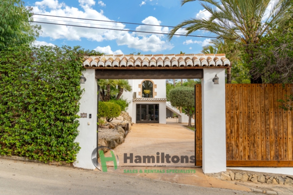 6 bed villa in Jávea