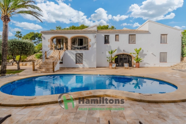 6 bed villa in Jávea