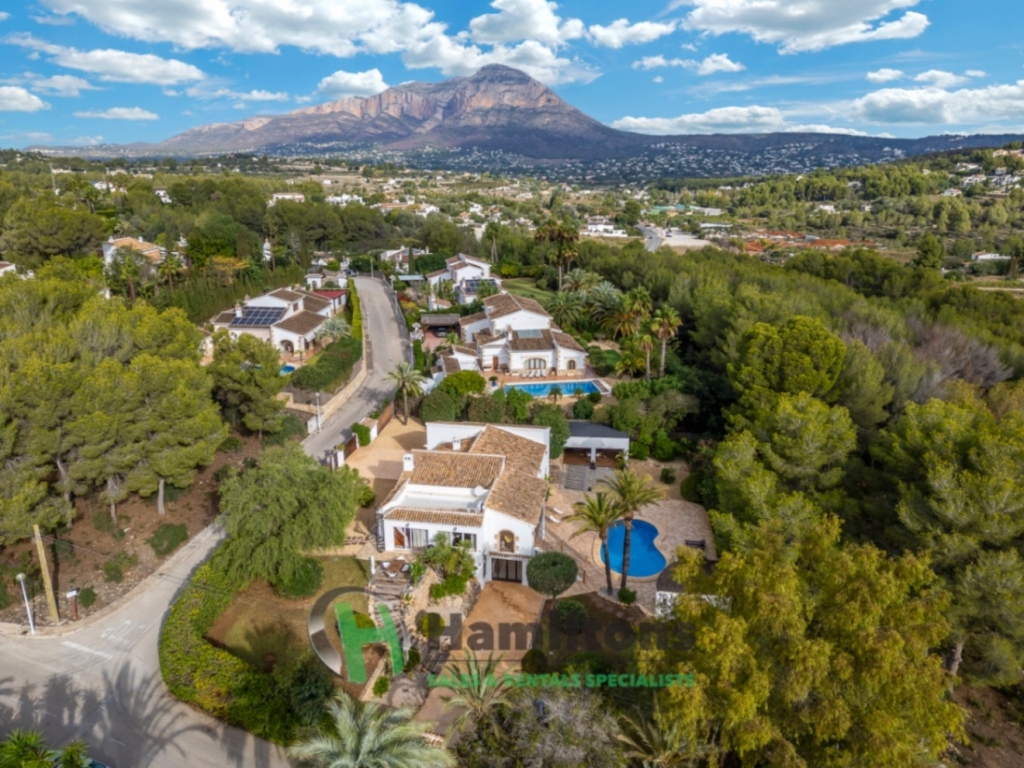6 bed villa in Jávea