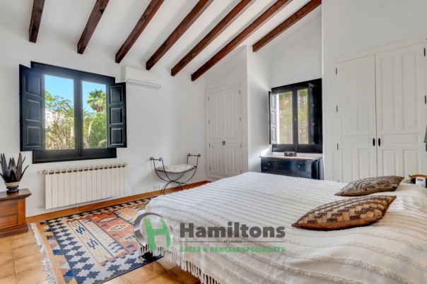 6 bed villa in Jávea