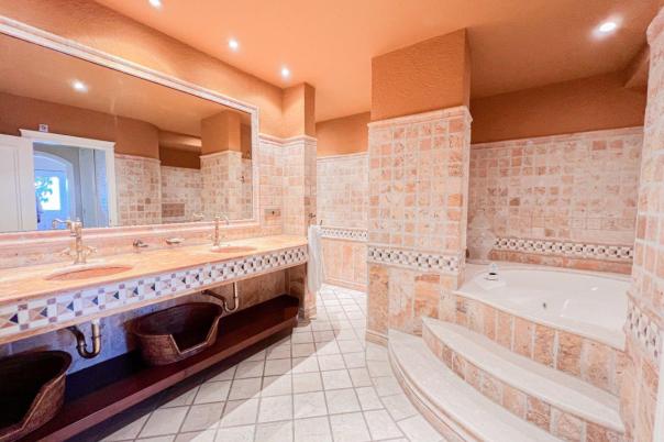 5 bed apartment in Altea