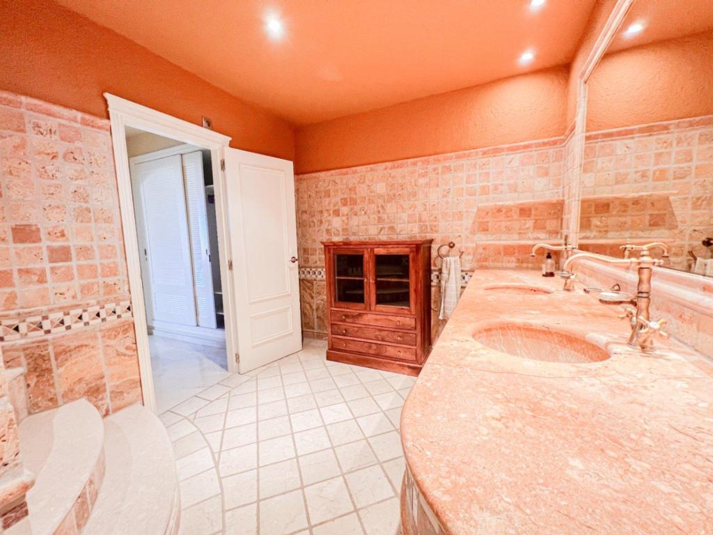 5 bed apartment in Altea