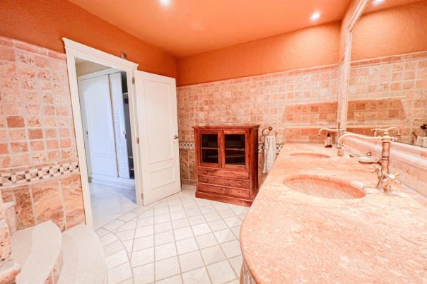 5 bed apartment in Altea