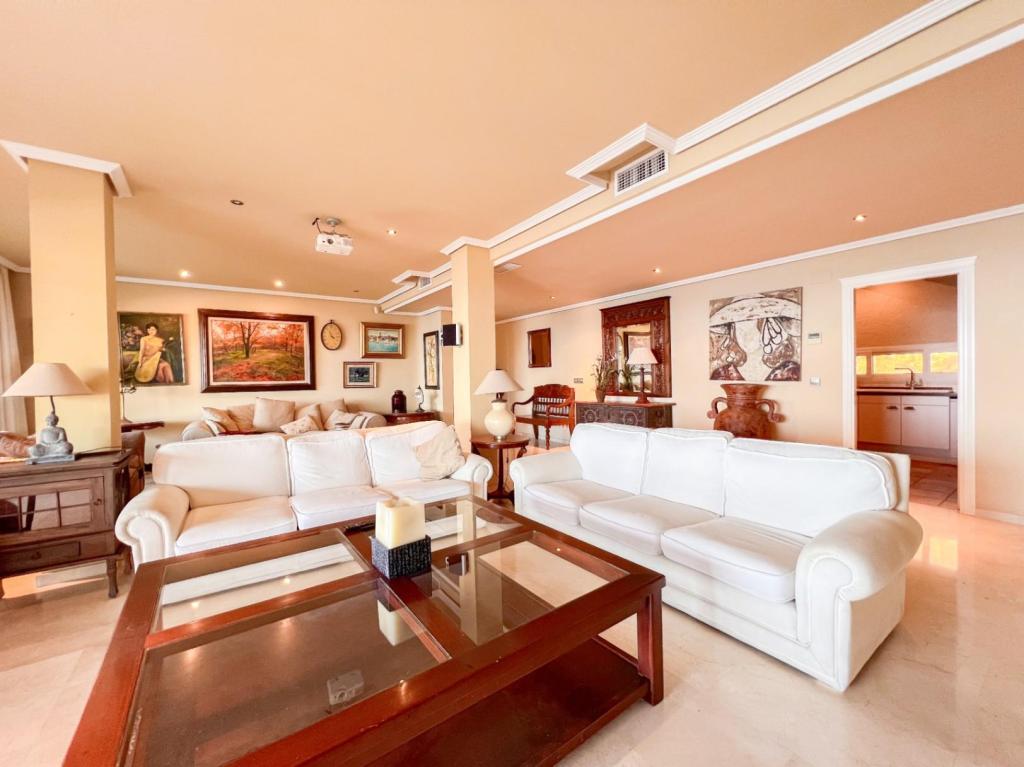 5 bed apartment in Altea