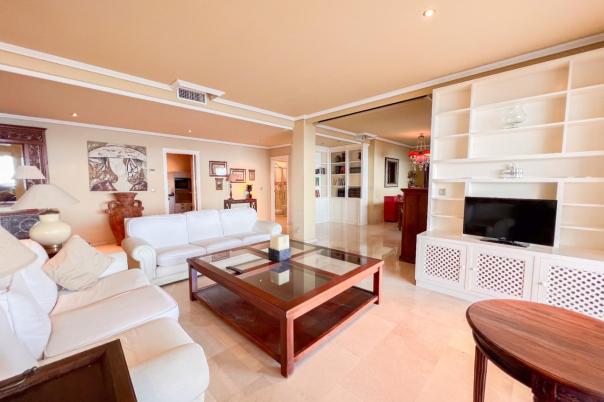 5 bed apartment in Altea