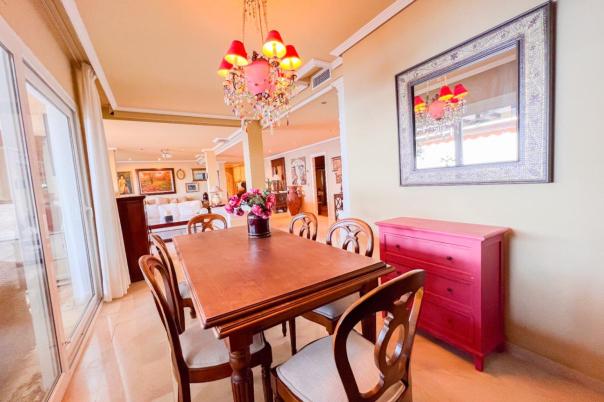 5 bed apartment in Altea