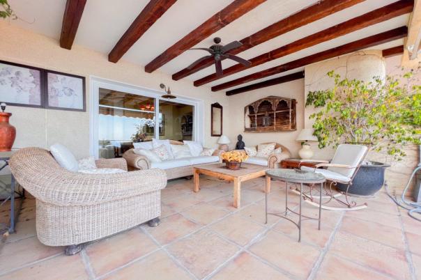 5 bed apartment in Altea