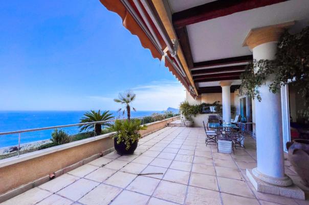 5 bed apartment in Altea