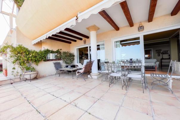 5 bed apartment in Altea