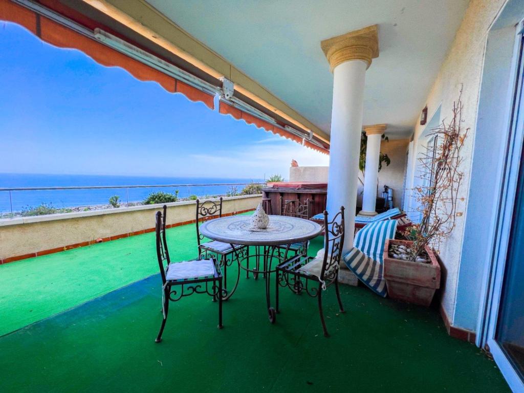 5 bed apartment in Altea