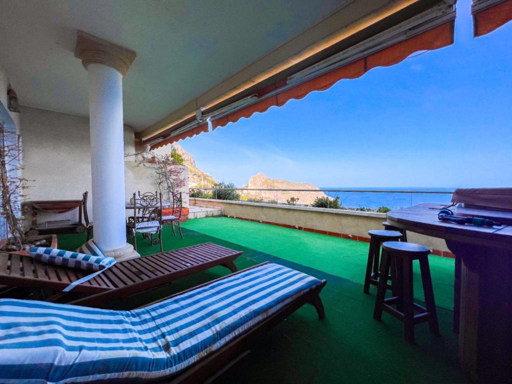 5 bed apartment in Altea