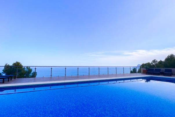 5 bed apartment in Altea