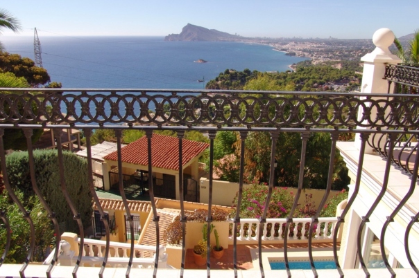 3 bed villa in Altea