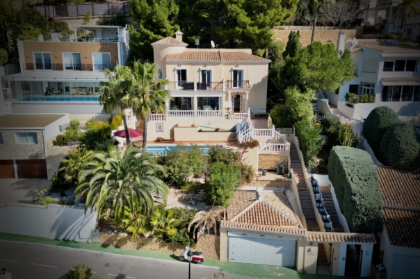 3 bed villa in Altea