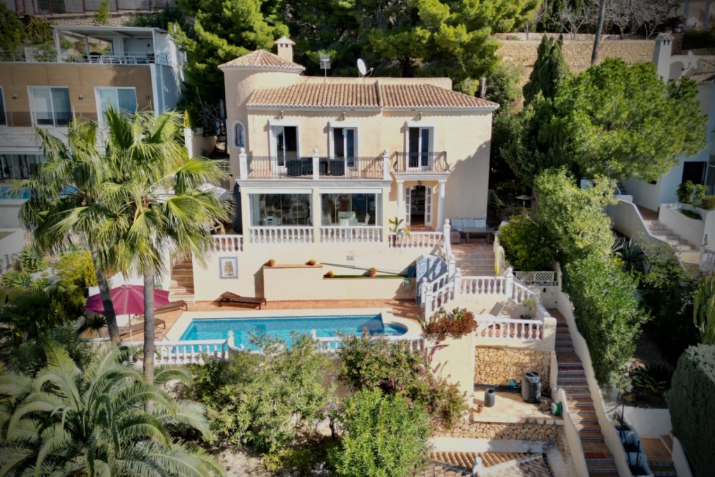 3 bed villa in Altea