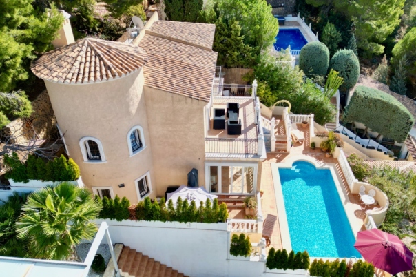 3 bed villa in Altea