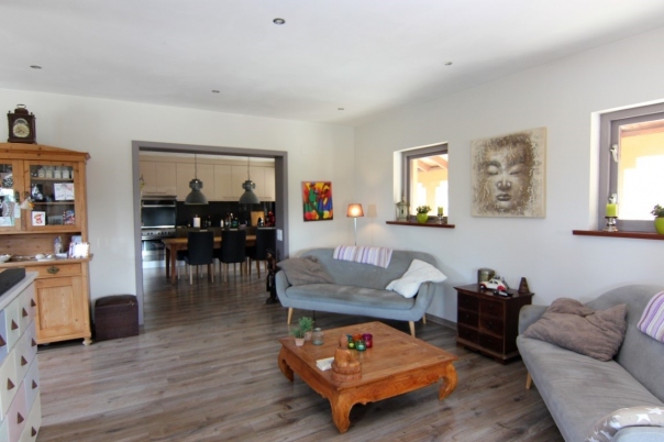 5 bed villa in Pedreguer