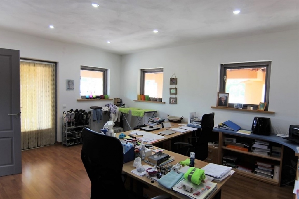 5 bed villa in Pedreguer