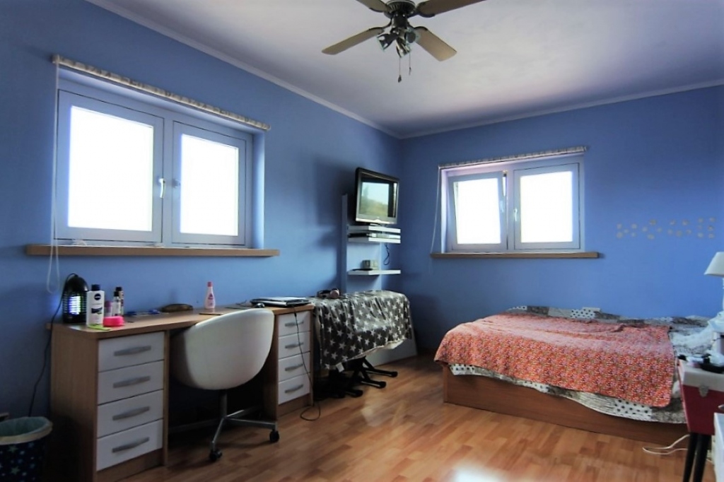 5 bed villa in Pedreguer