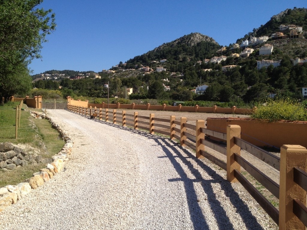 5 bed villa in Pedreguer