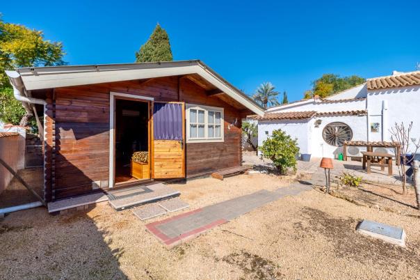 5 bed villa in Alfaz del Pi