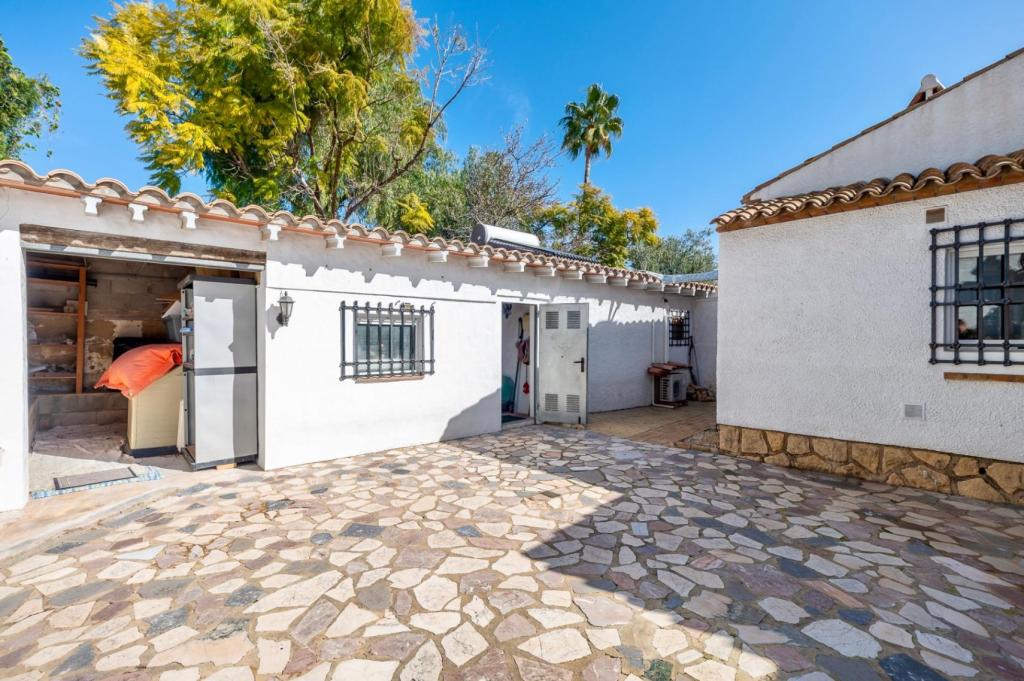 5 bed villa in Alfaz del Pi