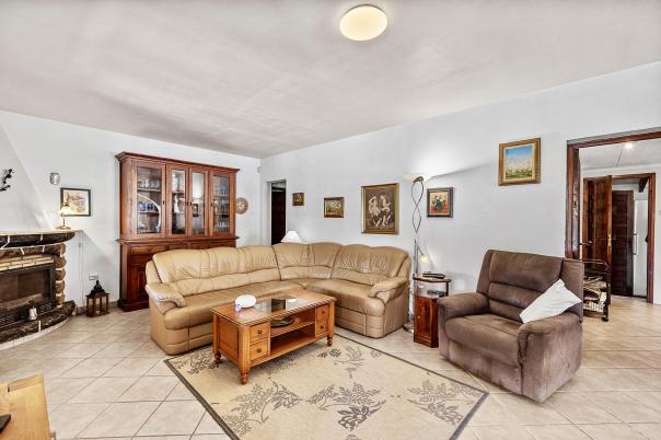 5 bed villa in Alfaz del Pi