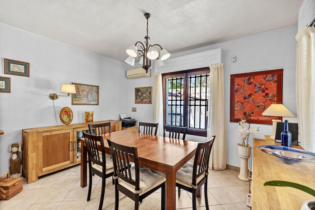 5 bed villa in Alfaz del Pi