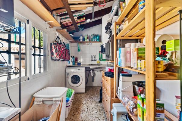 5 bed villa in Alfaz del Pi