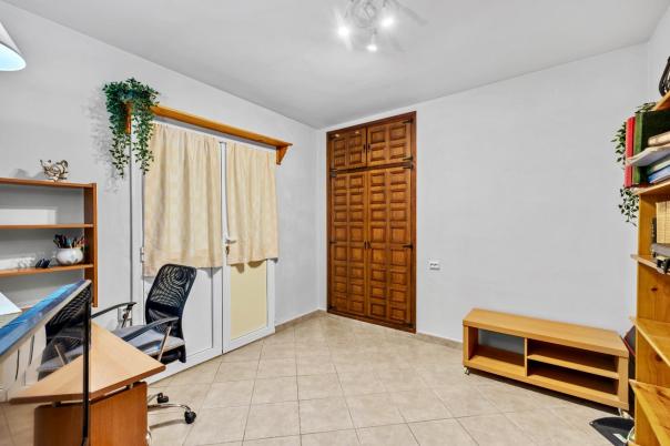 5 bed villa in Alfaz del Pi