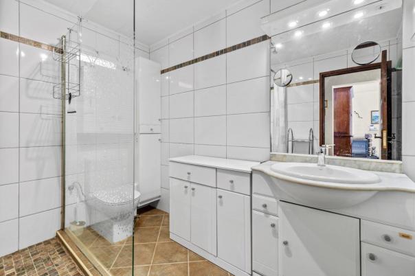 5 bed villa in Alfaz del Pi