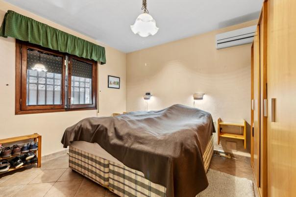 5 bed villa in Alfaz del Pi