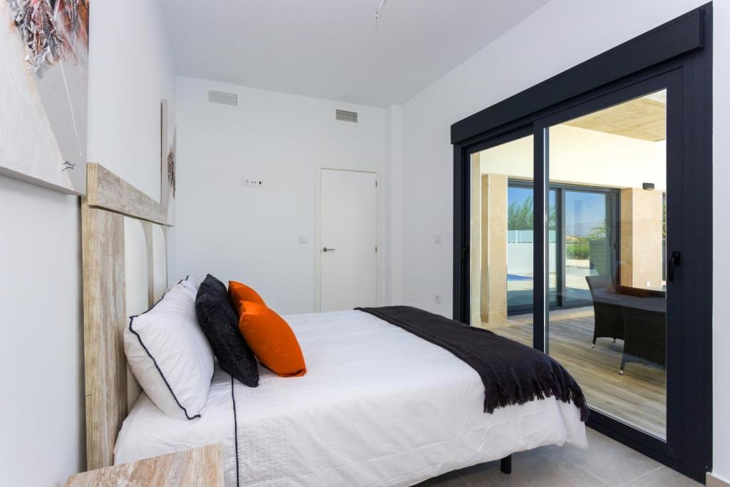 3 bed villa in Daya Nueva