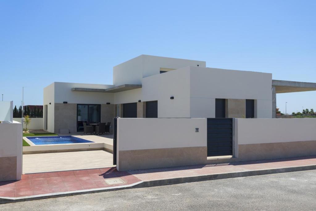 3 bed villa in Daya Nueva