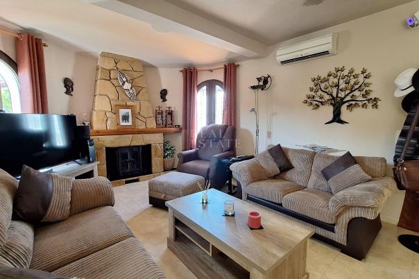 4 bed villa in Moraira