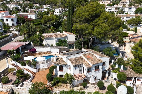 4 bed villa in Moraira