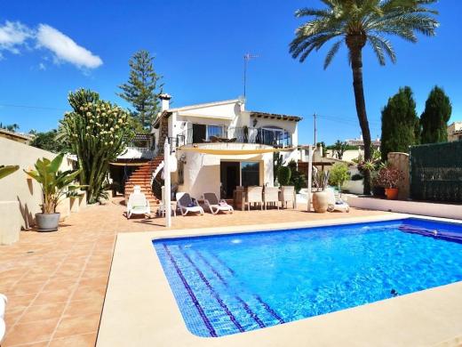 5 bed villas in Moraira