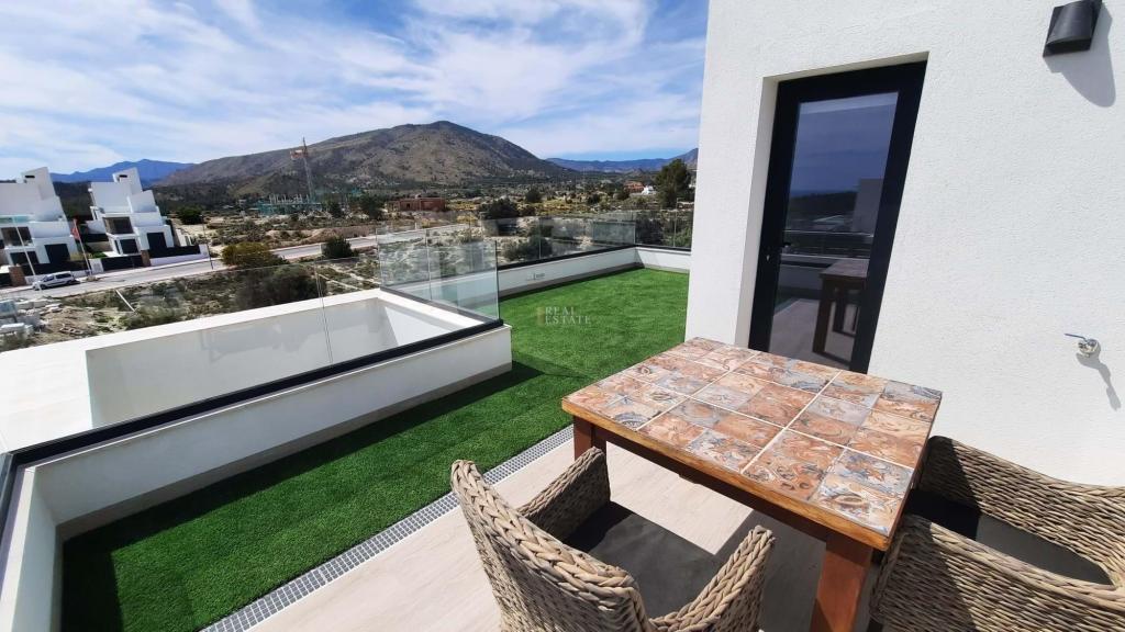 3 bed villa in Finestrat
